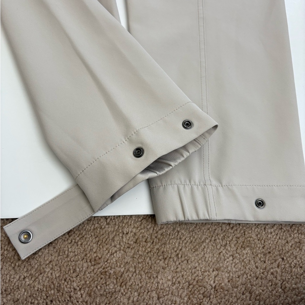 Athleta Endless High Rise Cargo Pants Bone Beige Size 10 - Picture 8 of 13